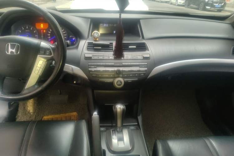 Used Honda Crosstour 2012 2.4L Luxury Edition Audio And AC Panel