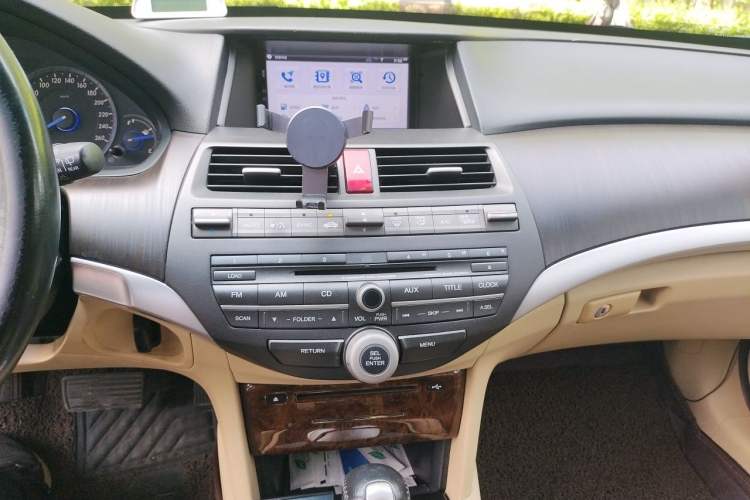 Used Honda Crosstour 2012 2.4L Prestige Edition Audio And AC Panel