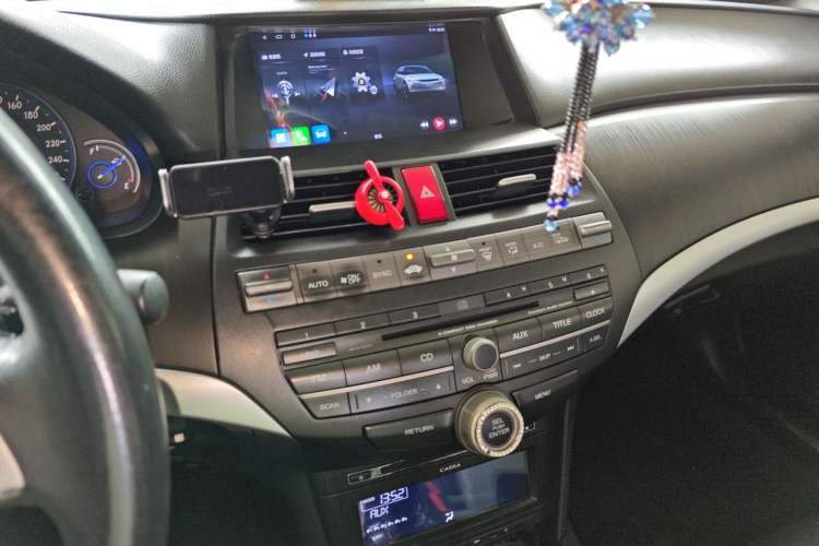Used Honda Crosstour 2012 2.4L Luxury Edition Audio And AC Panel