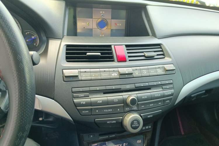 Used Honda Crosstour 2012 2.4L Luxury Edition Audio And AC Panel