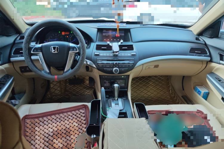 Used Honda Crosstour 2012 2.4L Luxury Edition Center Console