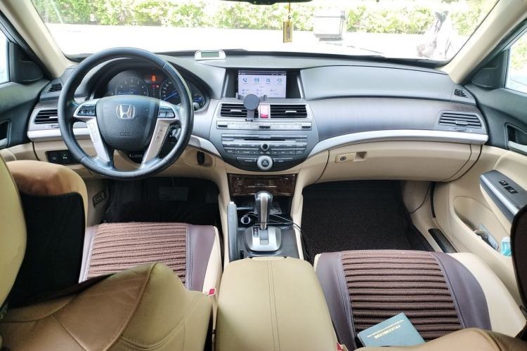 Used Honda Crosstour 2012 2.4L Prestige Edition Center Console