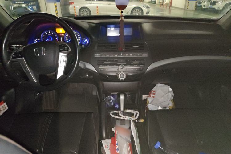 Used Honda Crosstour 2012 2.4L Luxury Edition Center Console