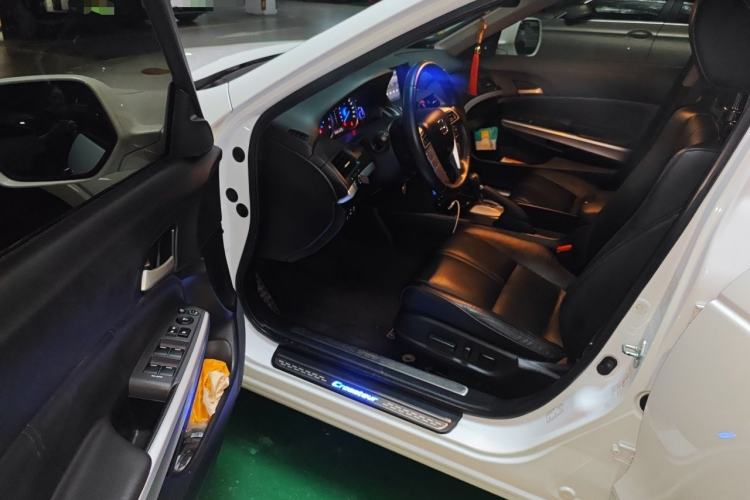 Used Honda Crosstour 2012 2.4L Luxury Edition Driver Seat