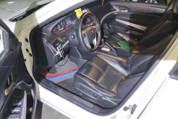 Used Honda Crosstour 2012 2.4L Prestige Edition Driver Seat