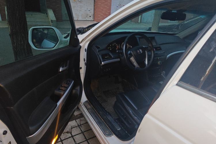 Used Honda Crosstour 2012 2.4L Luxury Edition Driver Seat