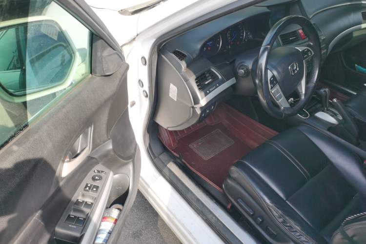Used Honda Crosstour 2012 2.4L Luxury Edition Driver Seat