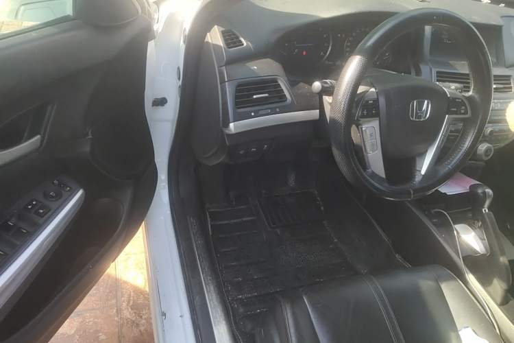 Used Honda Crosstour 2012 2.4L Luxury Edition Driver Seat