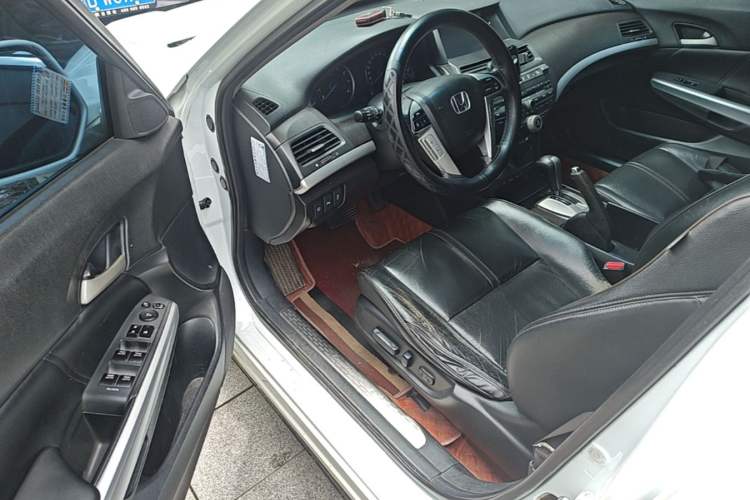Used Honda Crosstour 2012 2.4L Luxury Edition Driver Seat
