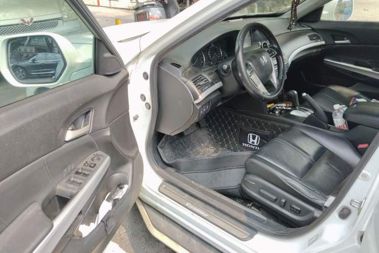 Used Honda Crosstour 2012 2.4L Luxury Edition Driver Seat