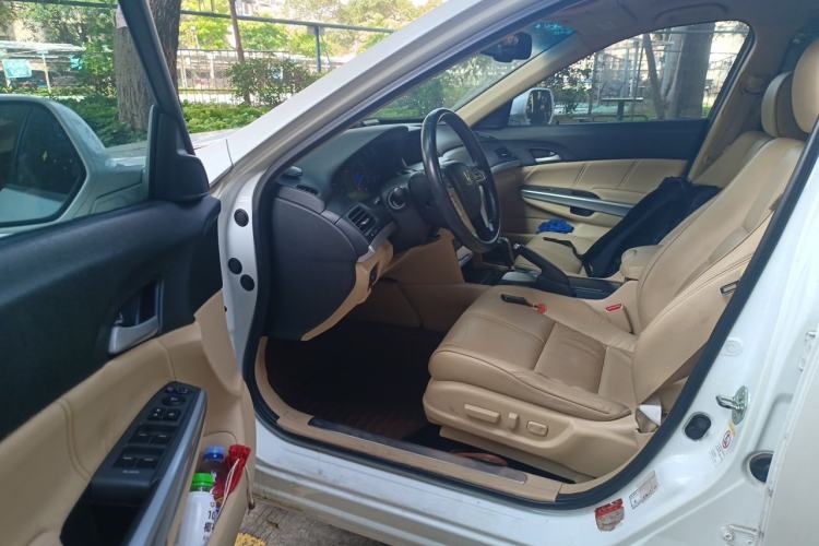 Used Honda Crosstour 2012 2.4L Luxury Edition Driver Seat