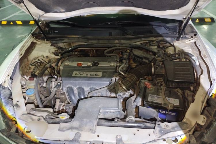 Used Honda Crosstour 2012 2.4L Luxury Edition Engine Bay