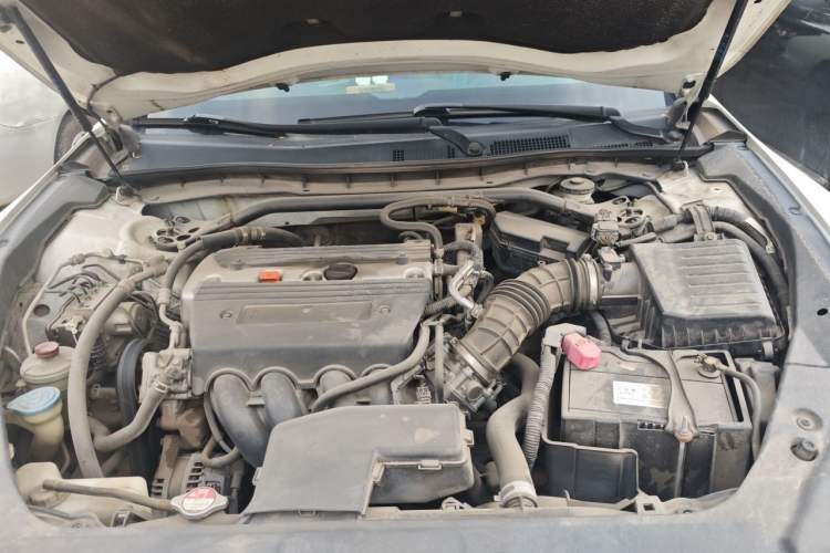 Used Honda Crosstour 2012 2.4L Prestige Edition Engine Bay