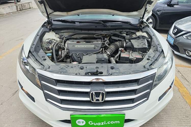 Used Honda Crosstour 2012 2.4L Luxury Edition Engine Bay