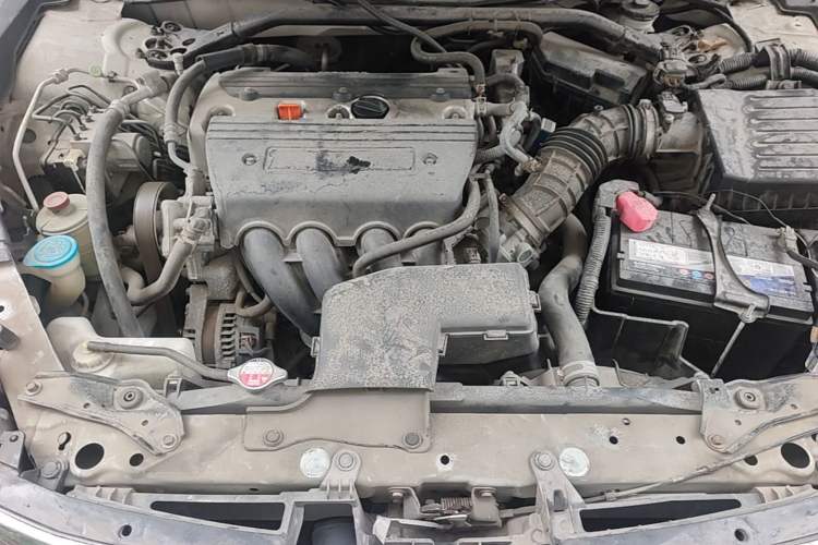 Used Honda Crosstour 2012 2.4L Luxury Edition Engine Bay