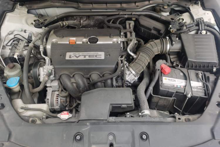 Used Honda Crosstour 2012 2.4L Luxury Edition Engine Bay