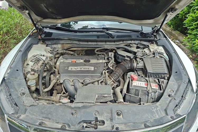 Used Honda Crosstour 2012 2.4L Luxury Edition Engine Bay