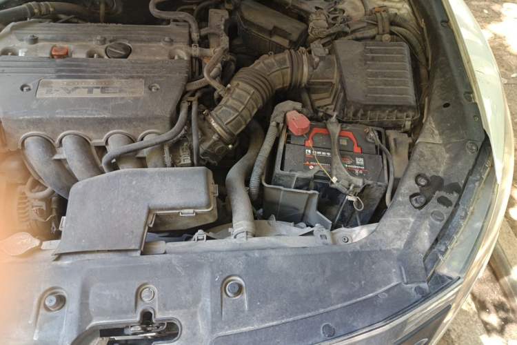 Used Honda Crosstour 2012 2.4L Luxury Edition Engine Bay Left