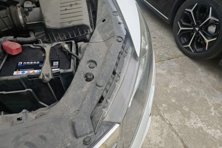 Used Honda Crosstour 2012 2.4L Luxury Edition Engine Bay Left