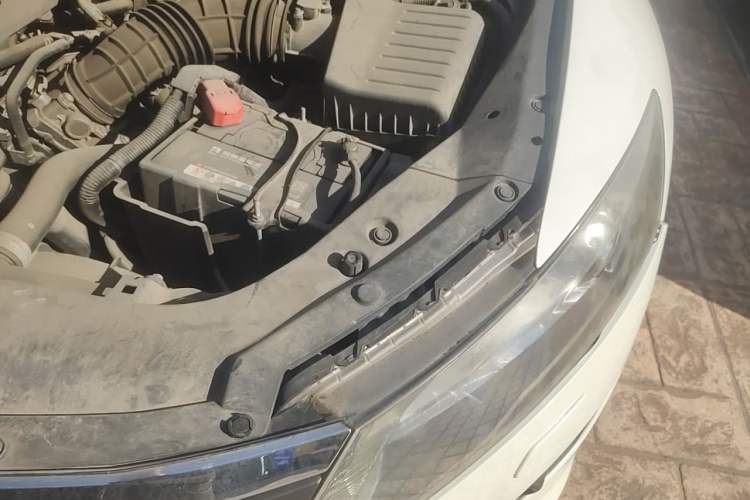 Used Honda Crosstour 2012 2.4L Luxury Edition Engine Bay Left