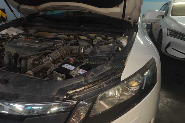 Used Honda Crosstour 2012 2.4L Luxury Edition Engine Bay Left