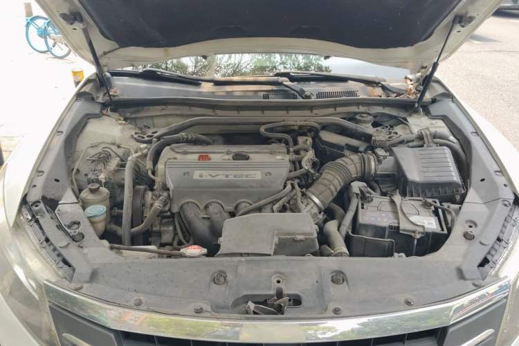 Used Honda Crosstour 2012 2.4L Luxury Edition Engine Bay