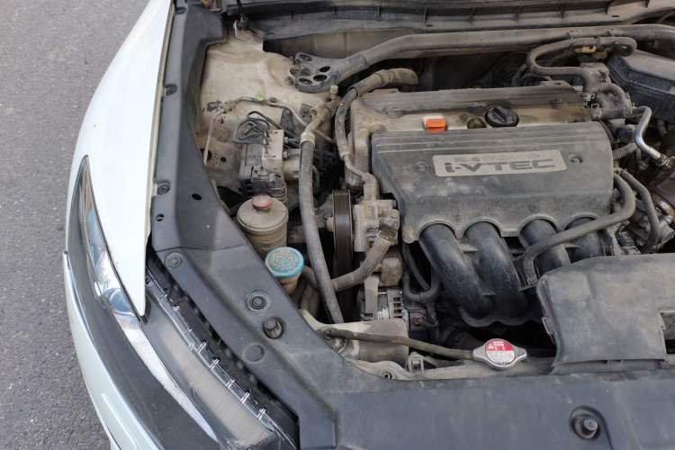 Used Honda Crosstour 2012 2.4L Luxury Edition Engine Bay Right