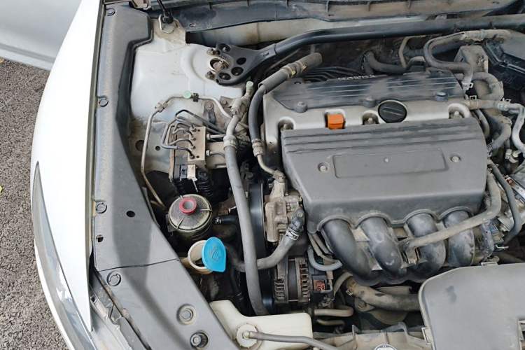 Used Honda Crosstour 2012 2.4L Luxury Edition Engine Bay Right