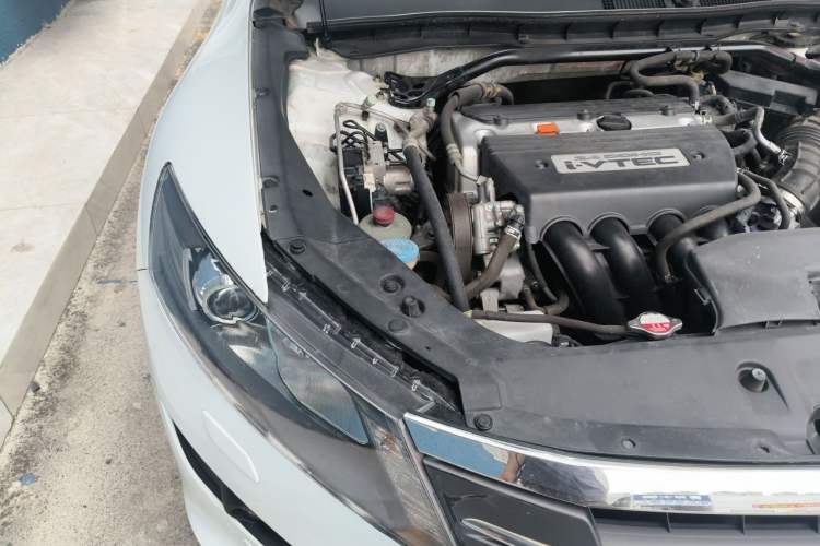 Used Honda Crosstour 2012 2.4L Luxury Edition Engine Bay Right