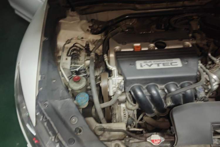 Used Honda Crosstour 2012 2.4L Luxury Edition Engine Bay Right