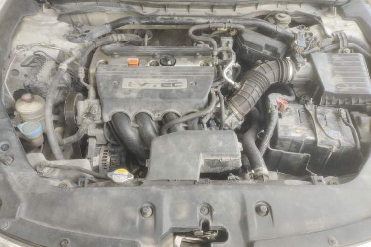 Used Honda Crosstour 2012 2.4L Luxury Edition Engine Bay