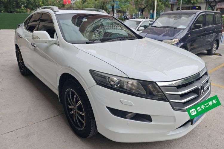 Used Honda Crosstour 2012 2.4L Luxury Edition Exterior 2
