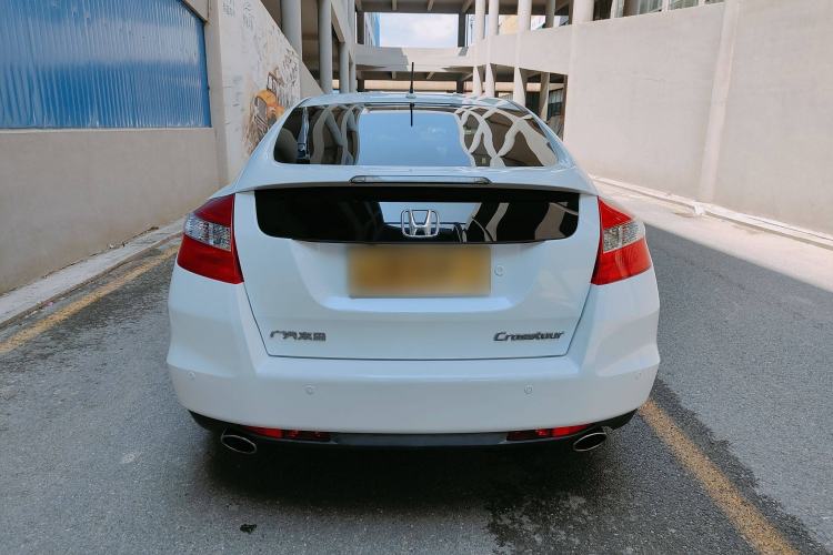 Used Honda Crosstour 2012 2.4L Luxury Edition Exterior 8