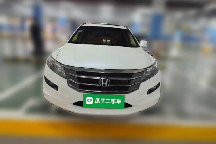 Used Honda Crosstour 2012 2.4L Luxury Edition Front
