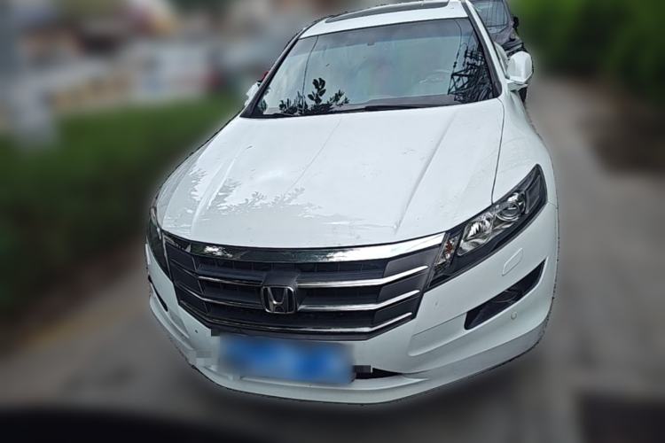 Used Honda Crosstour 2012 2.4L Luxury Edition Front