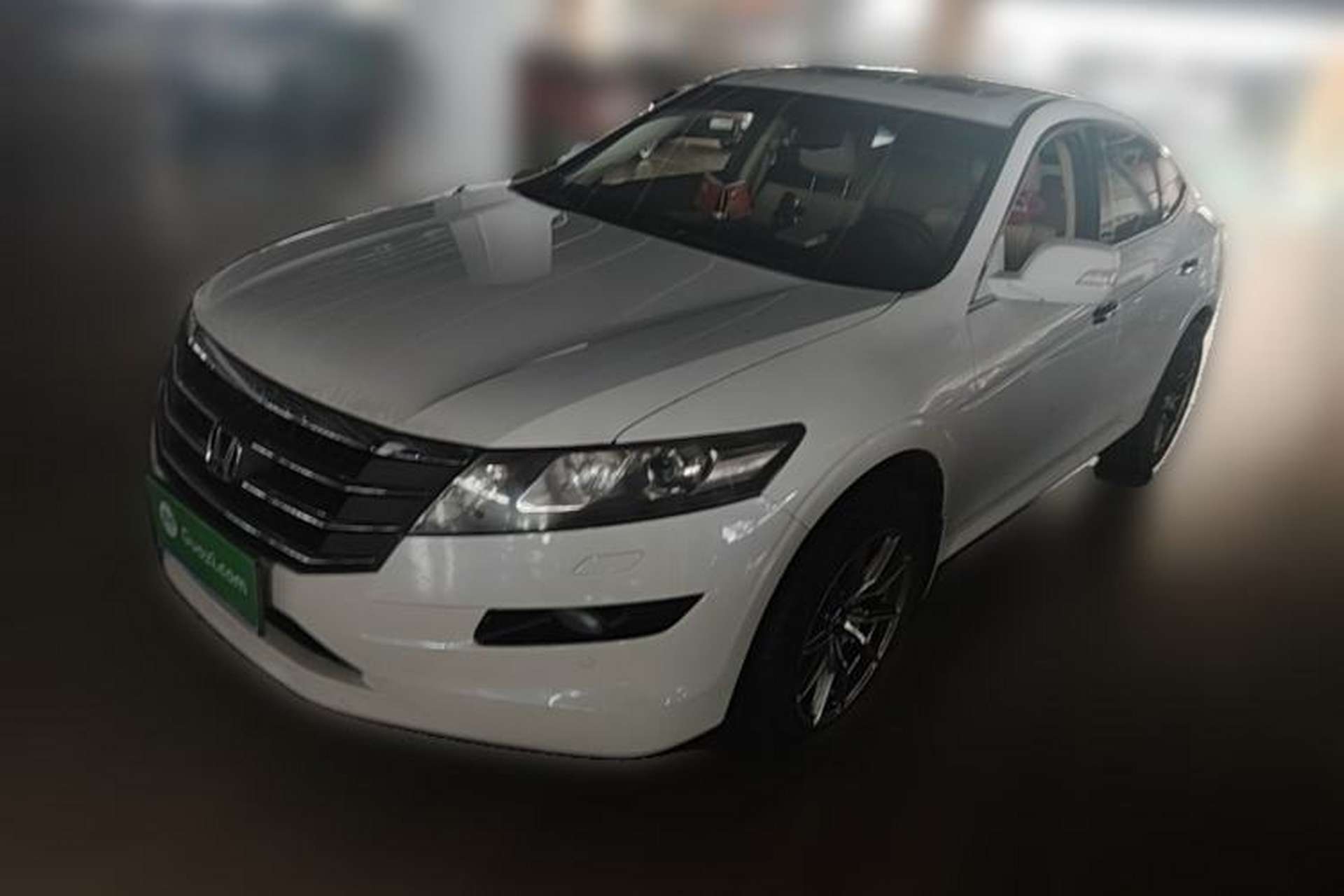 Used Honda Crosstour 2012 2.4L Luxury Edition Front Left 45 Deg