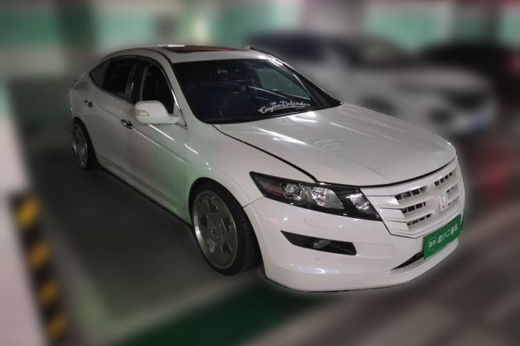 Used Honda Crosstour 2012 2.4L Prestige Edition Front Right 45 Deg