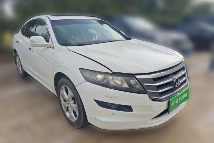 Used Honda Crosstour 2012 2.4L Prestige Edition Front Right 45 Deg