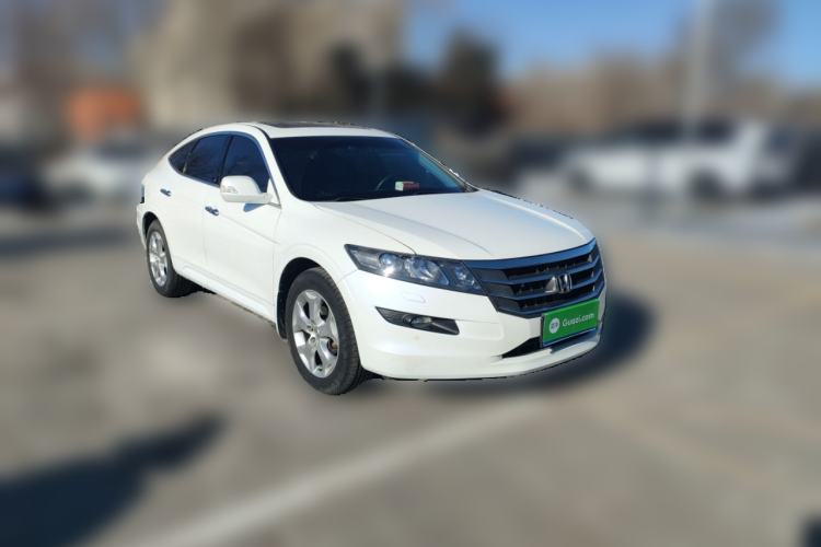 Used Honda Crosstour 2012 2.4L Luxury Edition Front Right 45 Deg
