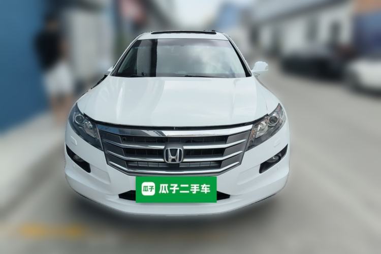 Used Honda Crosstour 2012 2.4L Luxury Edition Front