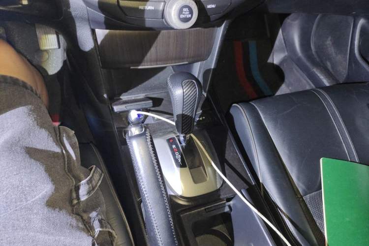 Used Honda Crosstour 2012 2.4L Prestige Edition Gear Lever