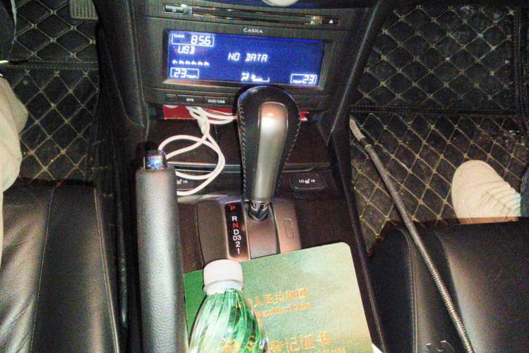 Used Honda Crosstour 2012 2.4L Luxury Edition Gear Lever
