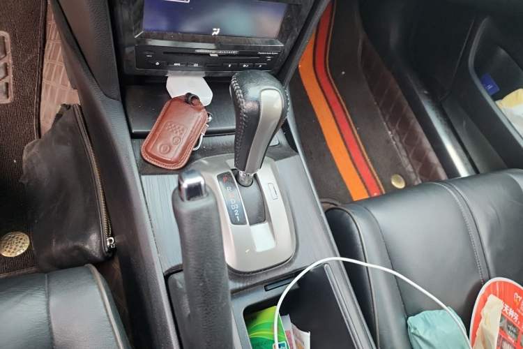 Used Honda Crosstour 2012 2.4L Luxury Edition Gear Lever