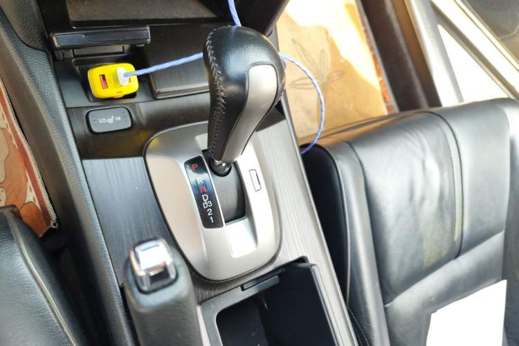 Used Honda Crosstour 2012 2.4L Luxury Edition Gear Lever
