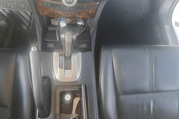 Used Honda Crosstour 2012 2.4L Luxury Edition Gear Lever