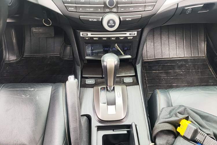 Used Honda Crosstour 2012 2.4L Luxury Edition Gear Lever