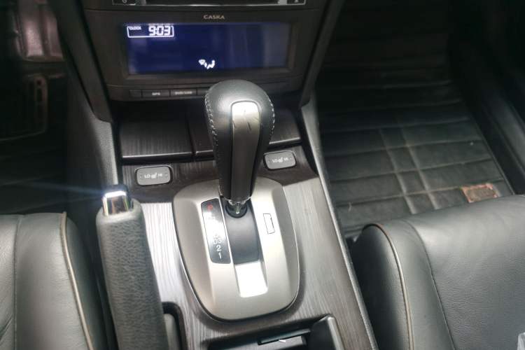 Used Honda Crosstour 2012 2.4L Luxury Edition Gear Lever
