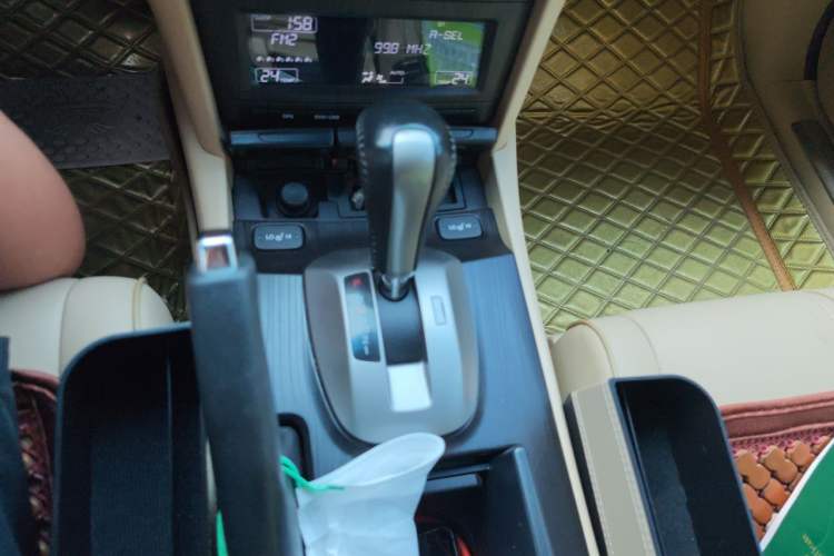 Used Honda Crosstour 2012 2.4L Luxury Edition Gear Lever