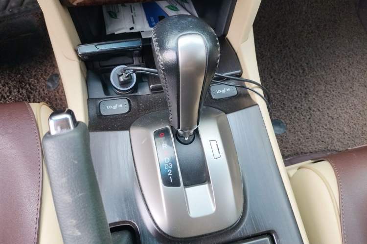 Used Honda Crosstour 2012 2.4L Prestige Edition Gear Lever