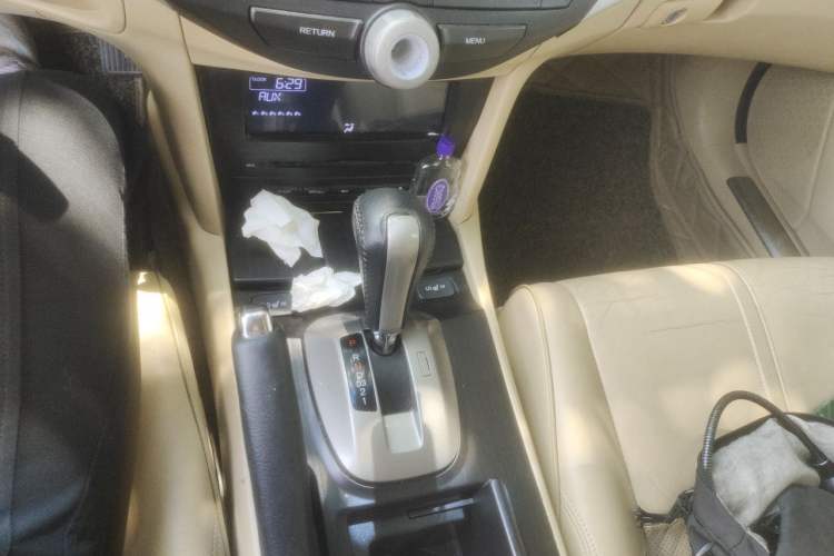 Used Honda Crosstour 2012 2.4L Luxury Edition Gear Lever